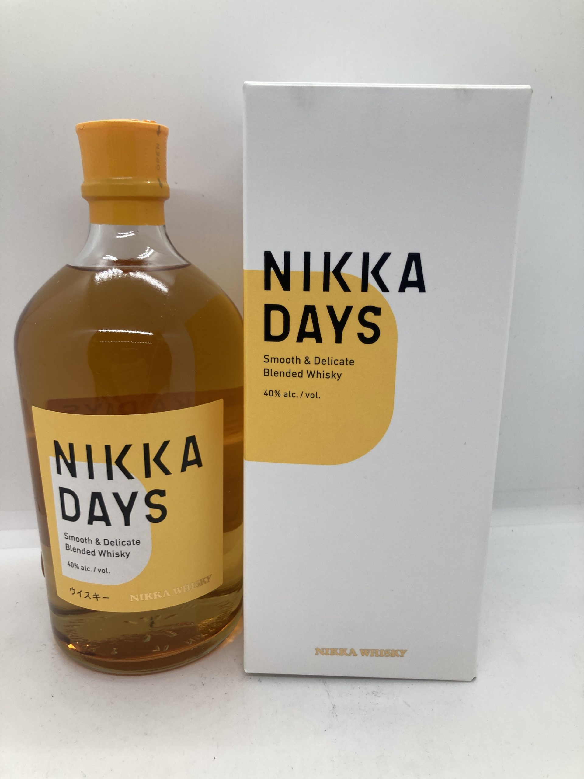 Nikka Days +2 Bicchieri – Set Regalo – 700 ml – 40.0% vol.: vista principale
